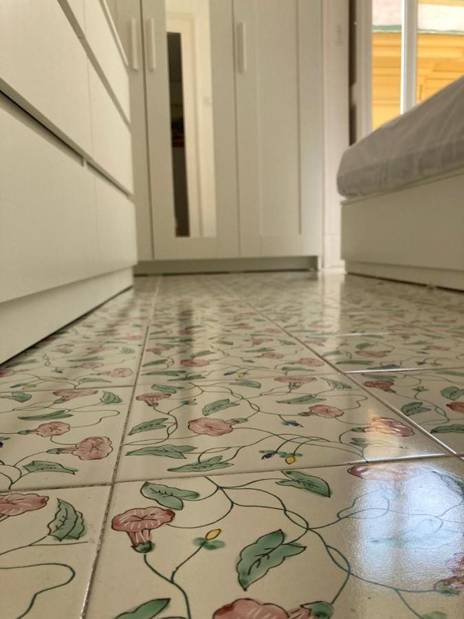 A Casa Di Nonna Ida, Nel Cuore Pulsante Di Napoli Luaran gambar